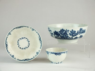 Lot 392 - Worcester 'Man in a Pavilion' bowl and St. Cloud-type tea bowl and saucer