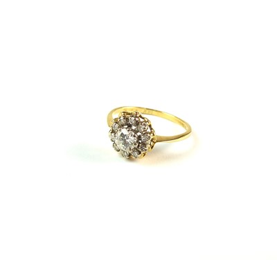 Lot 77 - An 18ct gold diamond cluster ring