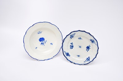 Lot 458 - Caughley 'Carnation' soup plate and Caughley 'Salopian Sprigs' plate