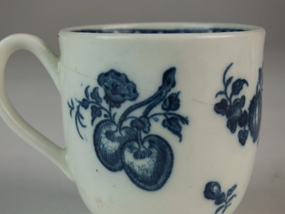 Lot 119 - A matched Caughley trio in the 'Apple and Damsons' pattern