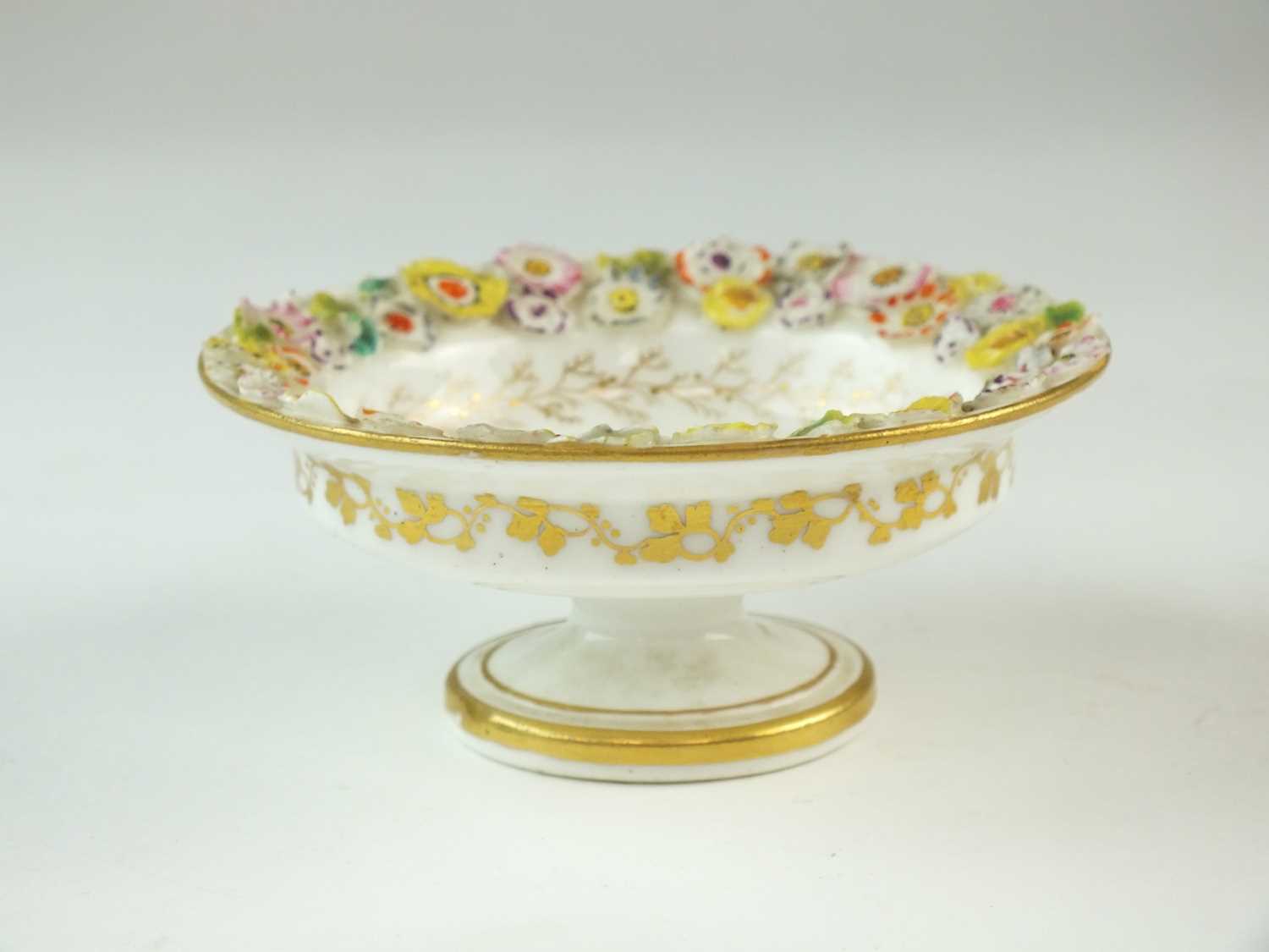 Lot 137 - A rare porcelain miniature tazza attributed to Nantgarw, circa 1818-20