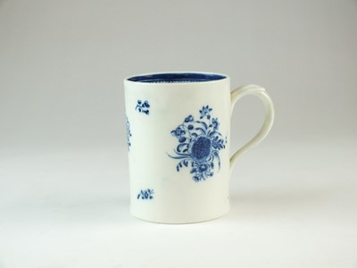 Lot 117 - Monogrammed Caughley mug with Salopian Sprigs and Peony sprays