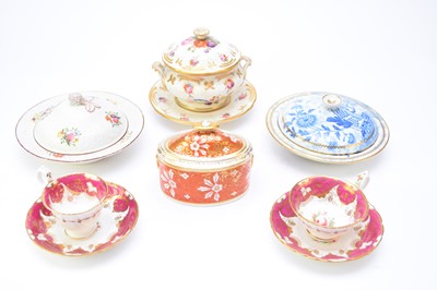 Lot 314 - A group of English porcelain, early 19th century