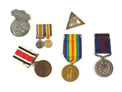 Lot 78 - WW1 and other medals