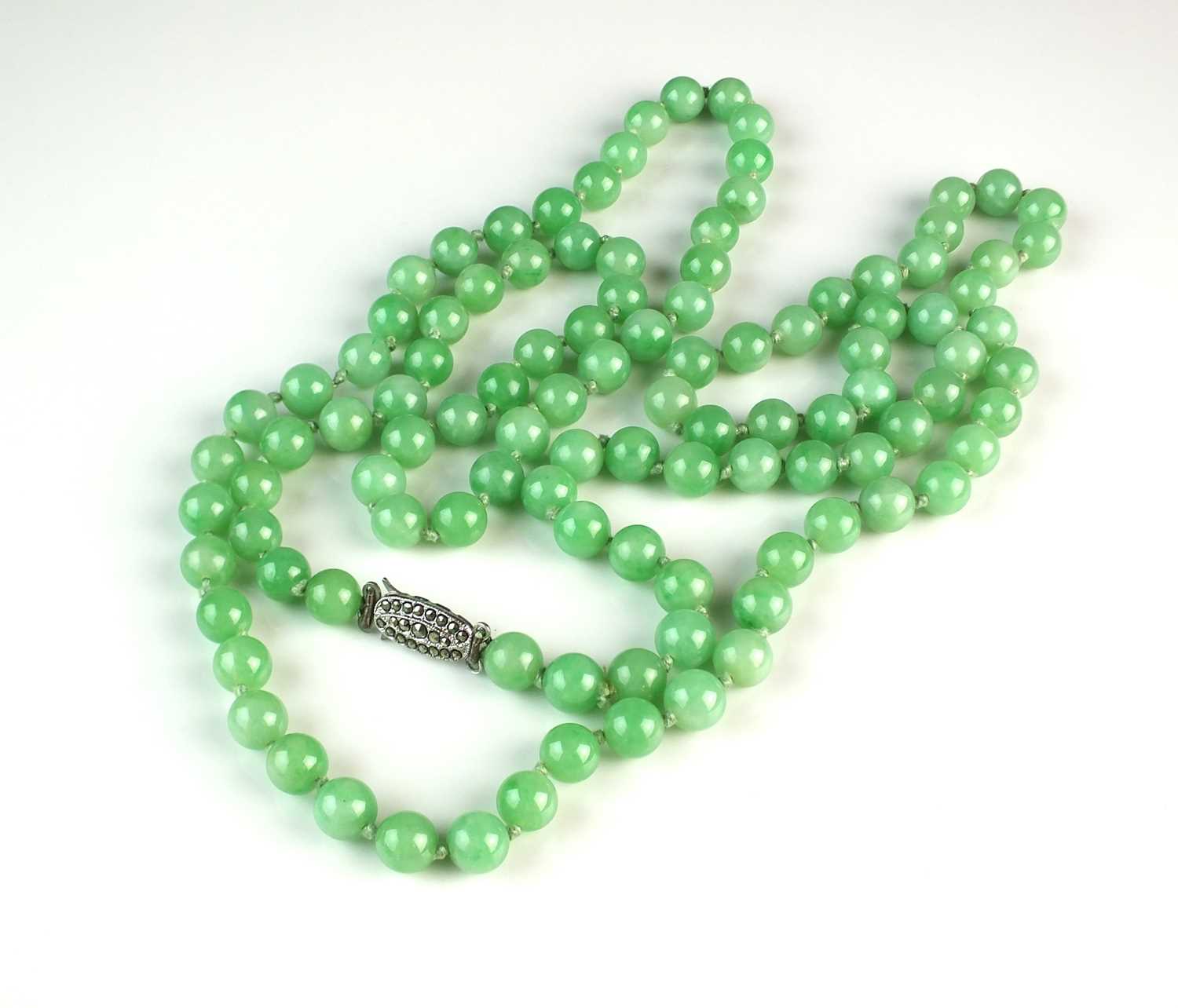 61 - A jade bead necklace