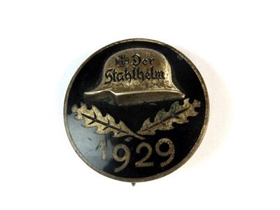 Lot 336 - German 1929 Der Stahlhelm badge
