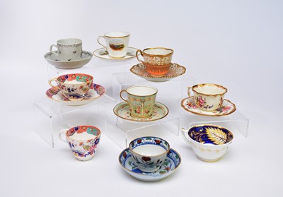 Lot 433 - An assorted collection of English pottery and porcelain