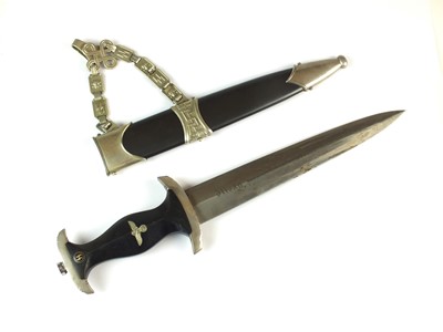Lot 349 - German Third Reich SS Chained Model 1936 Leader's dagger
