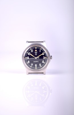 Lot 115 - CWC: A gentleman's G-10 'Fatboy 80' military quartz wristwatch