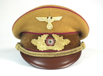 Lot 316 - A German Third Reich NSDAP Political Leader’s Gauleitung level visor cap (circa 1939-45)