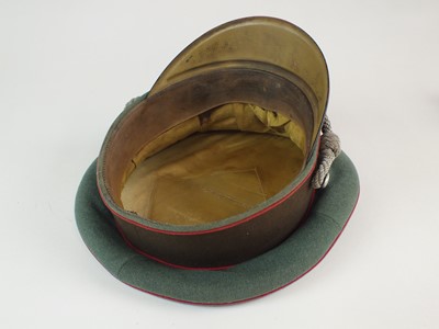Lot 319 - A scarce German Third Reich Municipal Protection Police visor cap