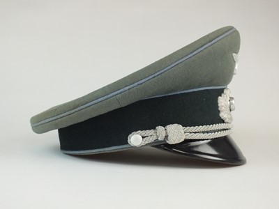 Lot 326 - WW2 German Army Transport Officer's visor cap