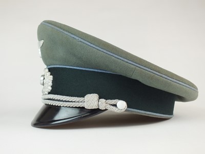 Lot 326 - WW2 German Army Transport Officer's visor cap