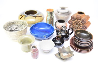 Lot 354 - A collection of studio ceramics including Winchcombe and others