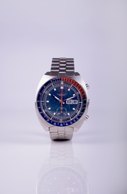 Lot 112 - Seiko: A gentleman's stainless steel chronograph wristwatch