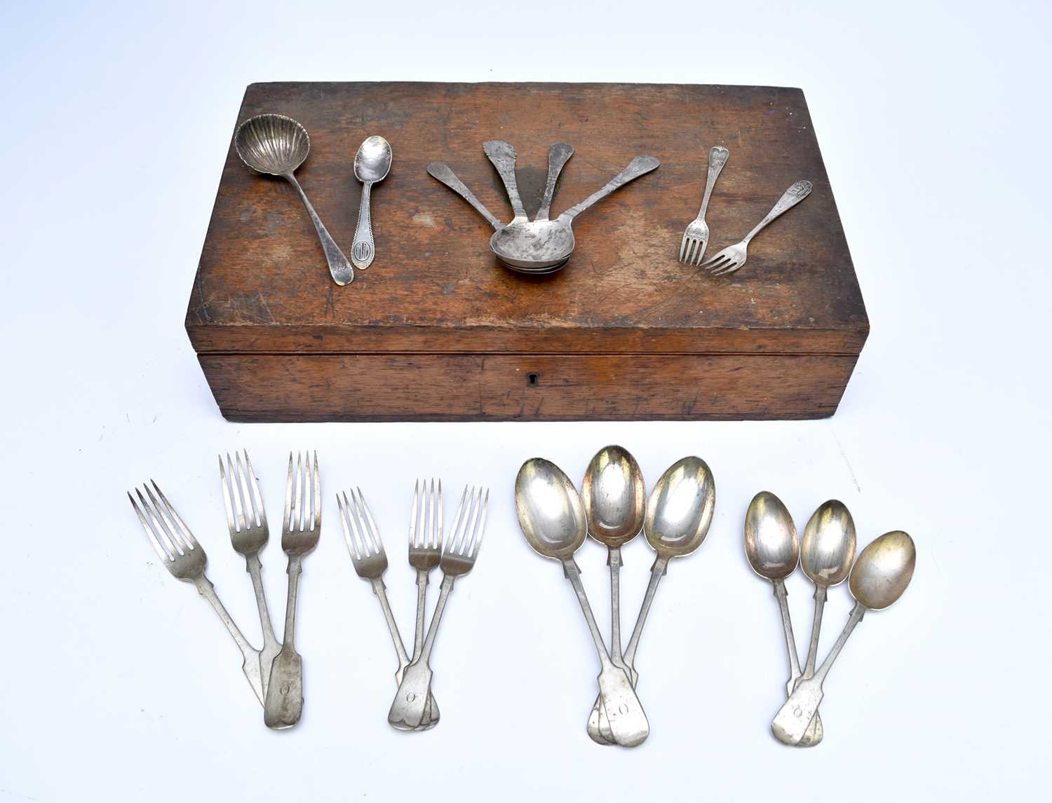 Lot 49 - A cased part canteen of Fiddle pattern silver flatware