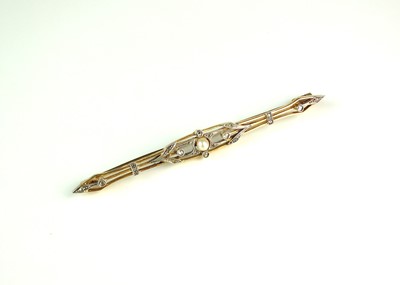 Lot 63 - An early 20th century diamond and seed pearl bar brooch