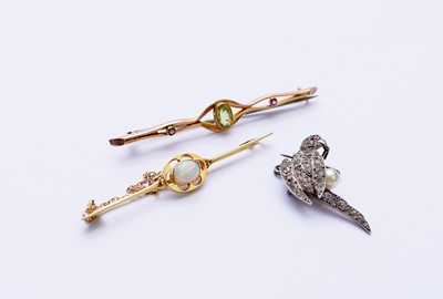 Lot 199 - Three brooches