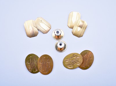 Lot 168 - Two pairs of 9ct gold cufflinks and two studs