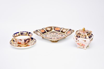 Lot 465 - Royal Crown Derby imari