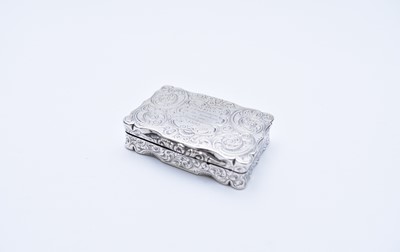 Lot 110 - A Victorian silver snuff box
