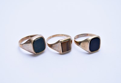 Lot 159 - Three 9ct gold stone set signet rings