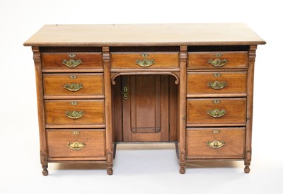 Lot 548 - A late Victorian oak desk