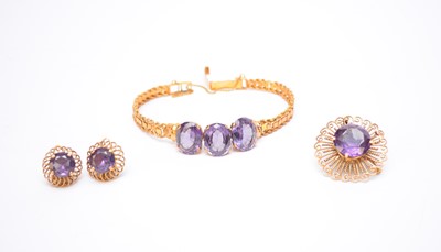 Lot 122 - An Egyptian suite of synthetic sapphire jewellery