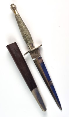 Lot Wilkinson Sword First Pattern Fairbairn-Sykes fighting knife