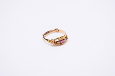 Lot 92 - An early 20th century 18ct gold graduated five stone ruby and diamond ring