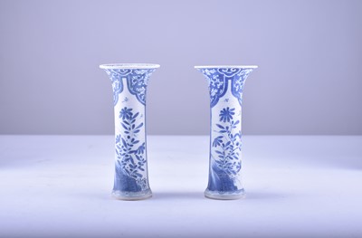 Lot 26 - A pair of Chinese blue and white sleeve vases from the Bintan cargo, Kangxi