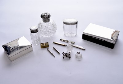 Lot 27 - A small collection of silver and plated wares