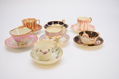 Lot 422 - A group of coffee cups and saucers