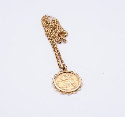 Lot 198 - A sovereign set pendant on chain