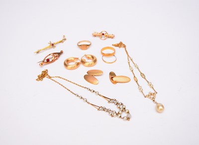 Lot 195 - A small collection of jewellery