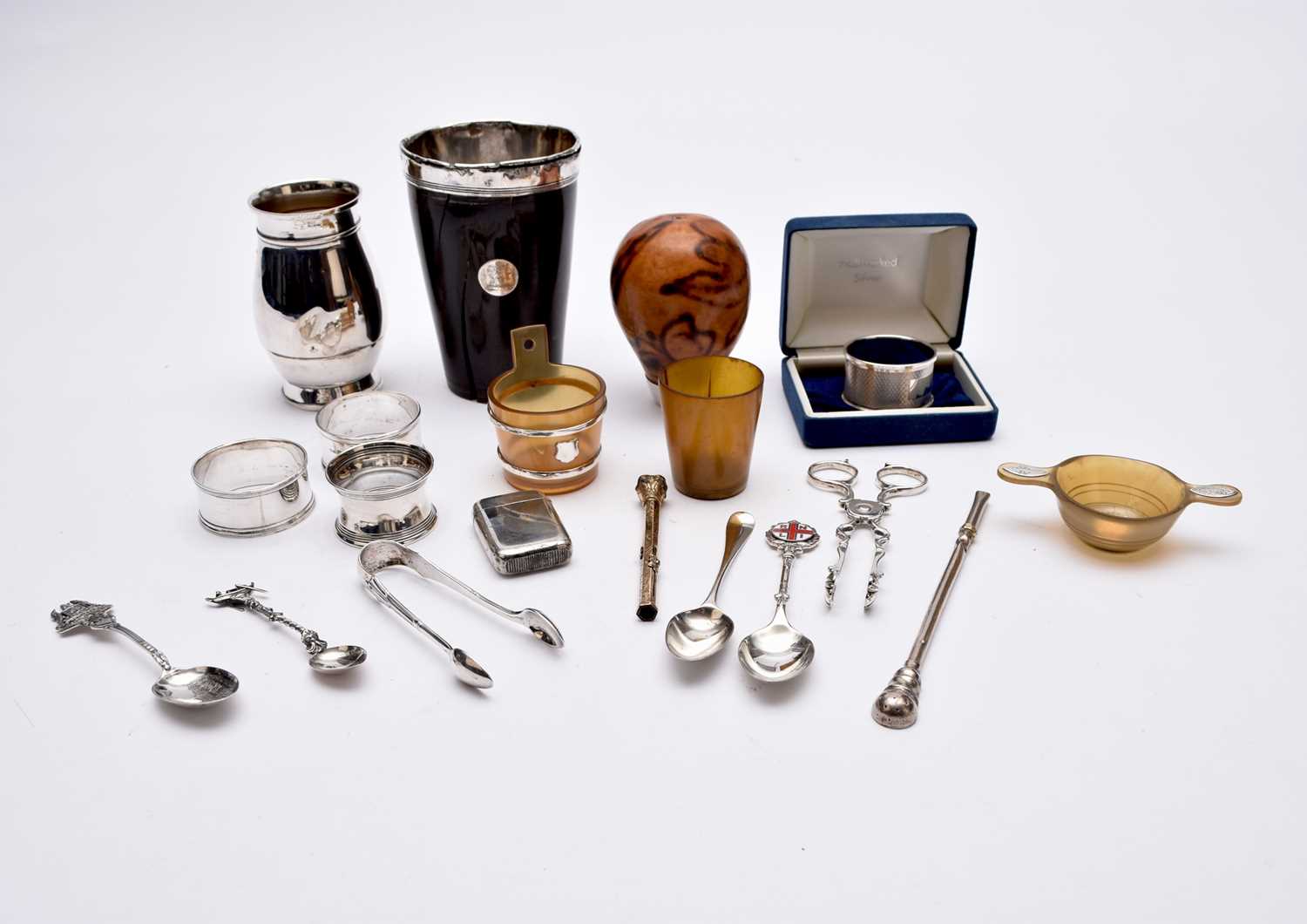 Lot 82 - A small collection of silver and wares