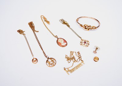 Lot 211 - A small collection of jewellery