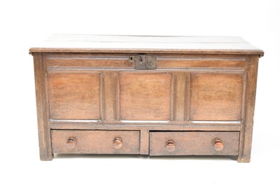 Lot 639 - A late 17th century oak mule chest