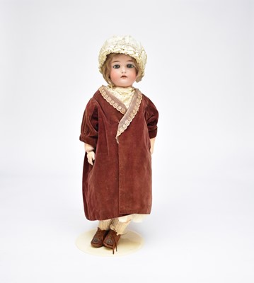 Lot 550 - A Simon & Halbig / Kammer & Reinhardt bisque-headed doll