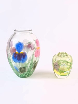 Lot 154 - Two Orient & Flume glass vases, including one by Ed Alexander