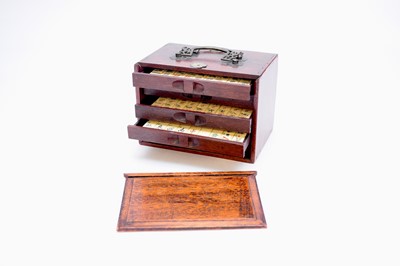 Lot 431 - An early 20th century mahogany mah jong set