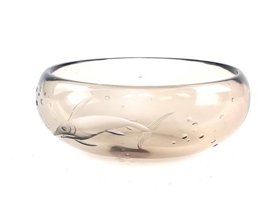 Lot 204 - Edward Hald Orrefors glass vase, engraved with fish and bubbles