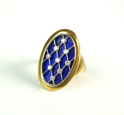 Lot 85 - An 18ct gold blue enamel and diamond ring