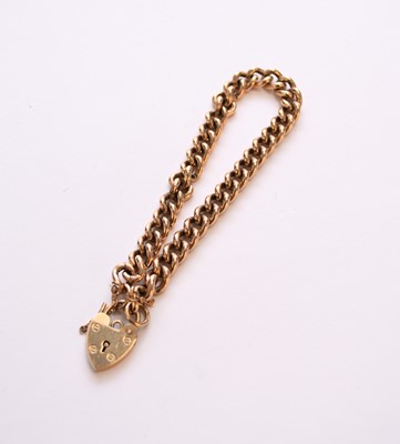 Lot 75 - A 9ct gold curb link bracelet