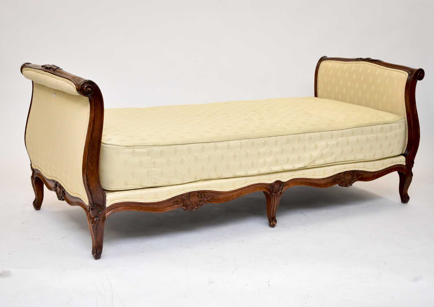 Lot 581 - A Louis XV style mahogany day bed by Seventh Heaven