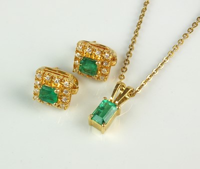 Lot 84 - A pair of emerald and diamond cluster earrings and an emerald pendant