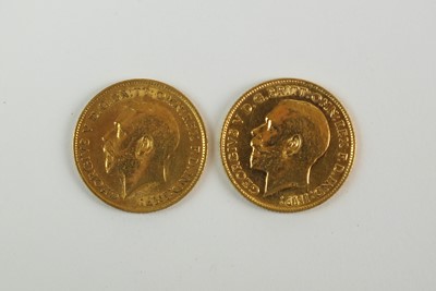 Lot 146 - Two George V half sovereigns