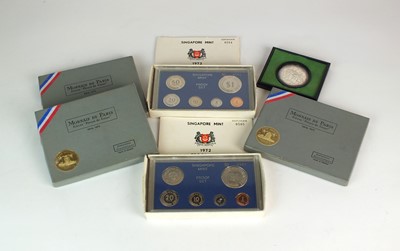 Lot 149 - A collection of coin sets