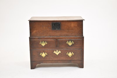 Lot 512 - An 18th century oak mule chest or coffer bach