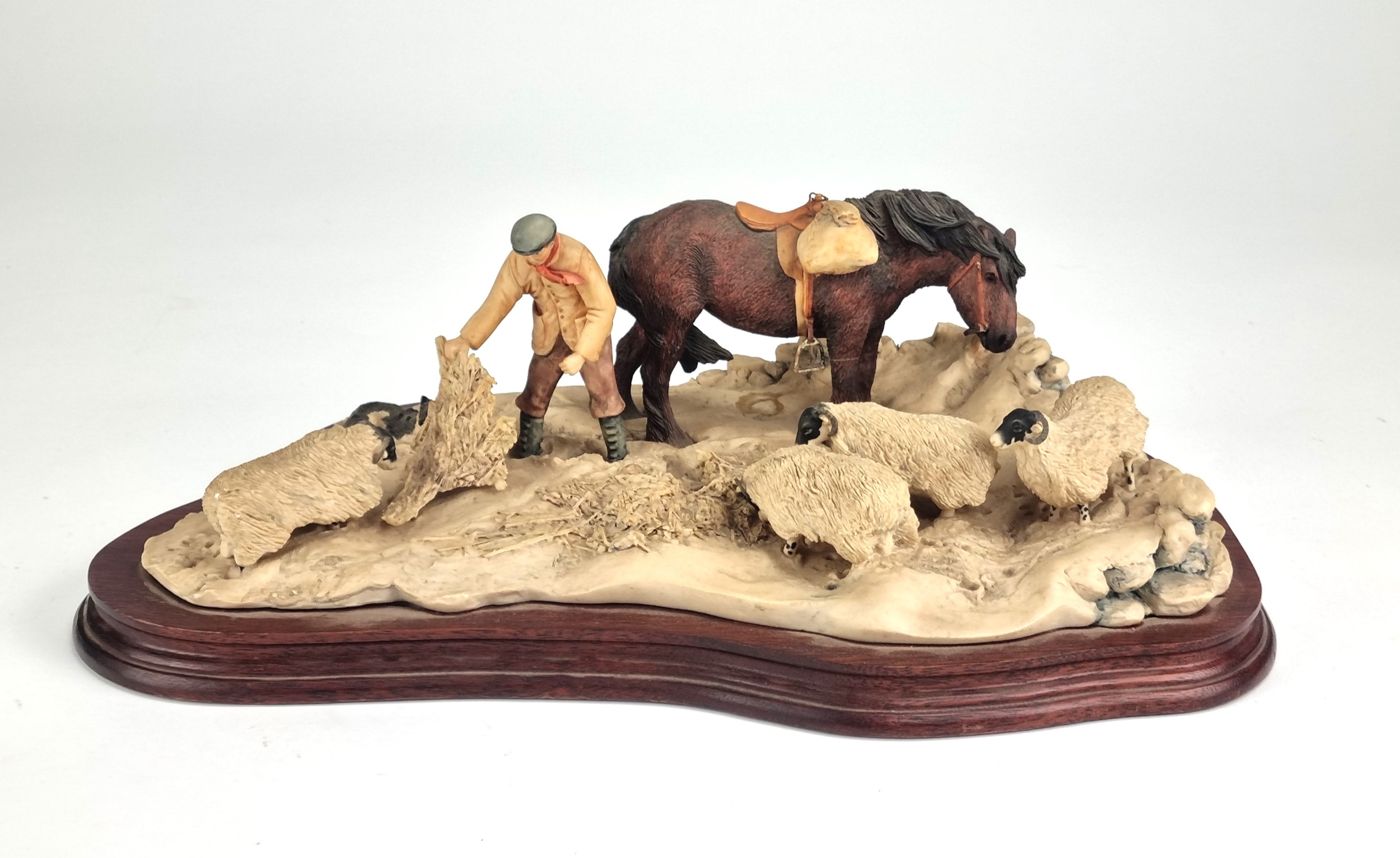 Border Fine Arts」の置物　In From The Cold Lot 252 - Border Fine Arts group of 'Winter Feeding'